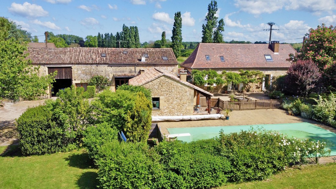 House in Cours-de-Pile, Nouvelle-Aquitaine, France 1 - 16286936