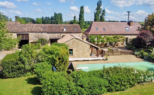House in Cours-de-Pile, Nouvelle-Aquitaine, France 1