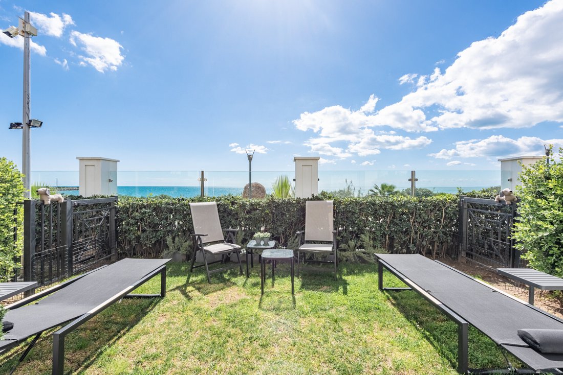 Apartment in Estepona, Andalusia, Spain 2 - 15366252