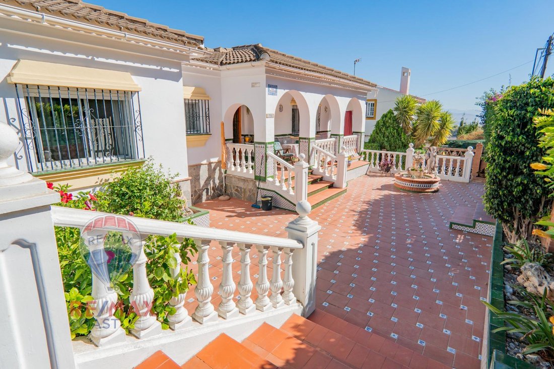 Villa in Alhaurin de la Torre, Andalusia, Spain 3 - 16286926