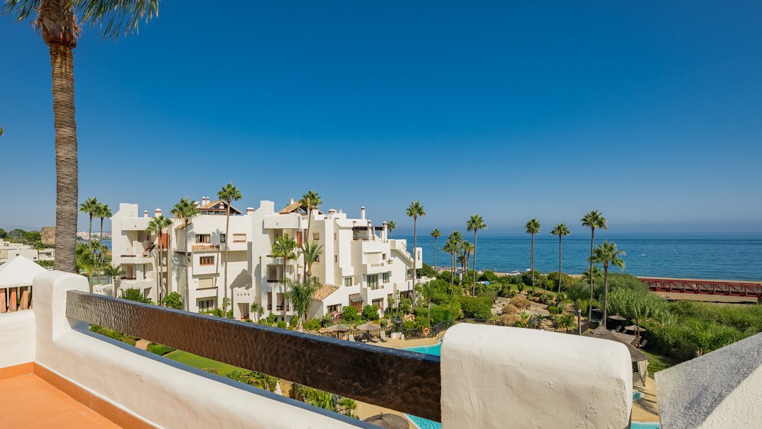 Apartment in Estepona, Andalusia, Spain 4 - 16094962