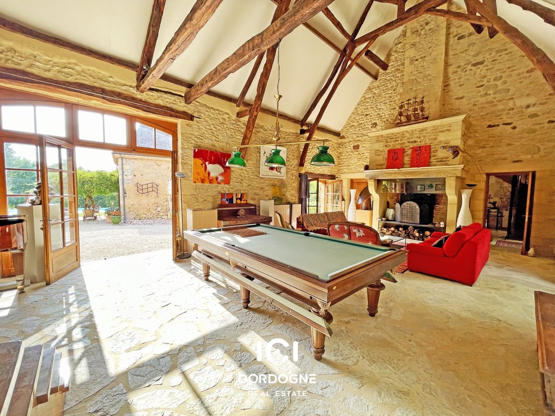 Estate in Le Bugue, Nouvelle-Aquitaine, France 4 - 16287076