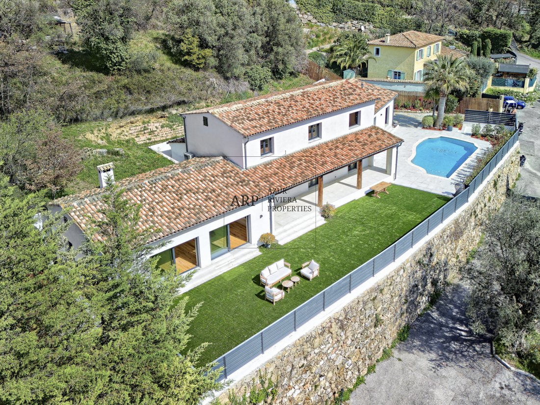Villa in Tourrettes-sur-Loup, Provence-Alpes-Côte d'Azur, France 1 - 16286552