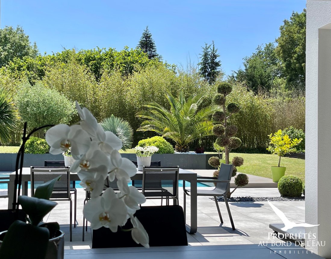 House in La Chapelle-sur-Erdre, Pays de la Loire, France 4 - 16286635