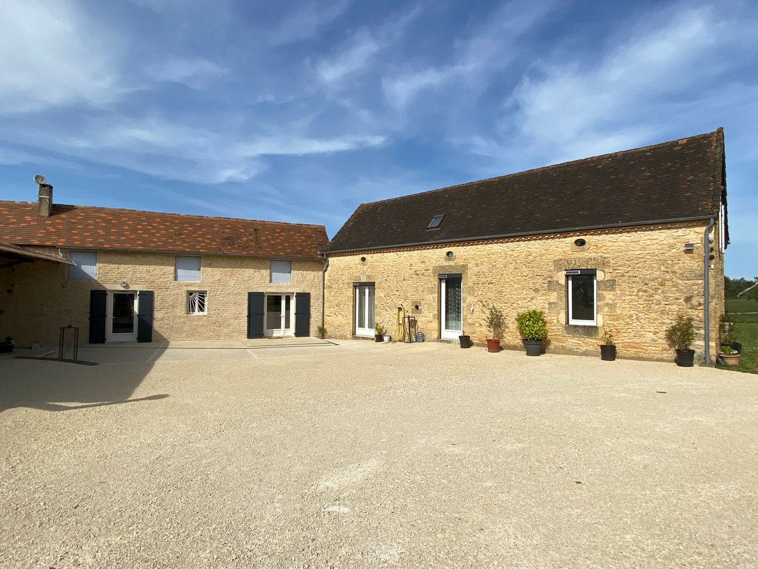 Estate in Sainte-Alvere, Val de Louyre et Caudeau, France 3 - 16287185