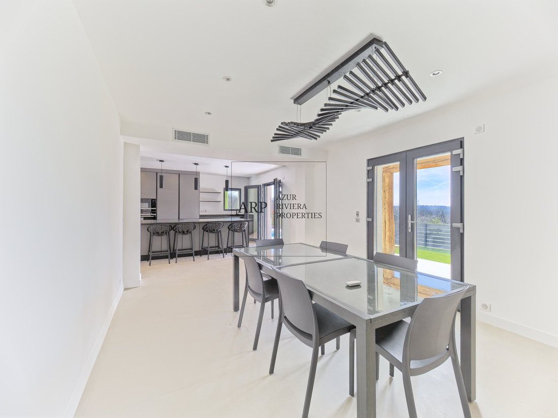 Villa in Tourrettes-sur-Loup, Provence-Alpes-Côte d'Azur, France 5 - 16286552
