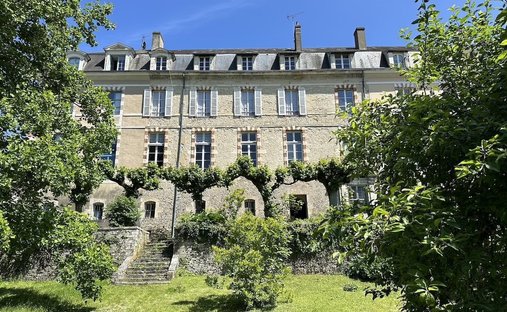 Castle for Sale in La Ferté-Bernard, Pays de la Loire, France - 3