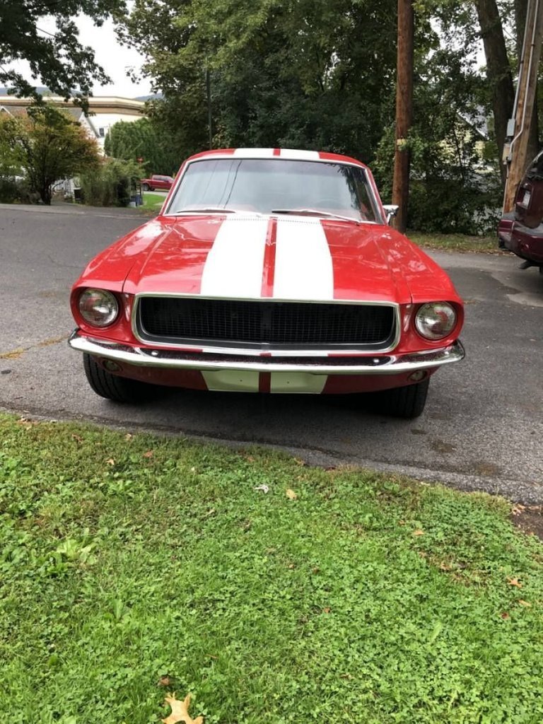 Coupe in Glendale, United States 1 - 16286191