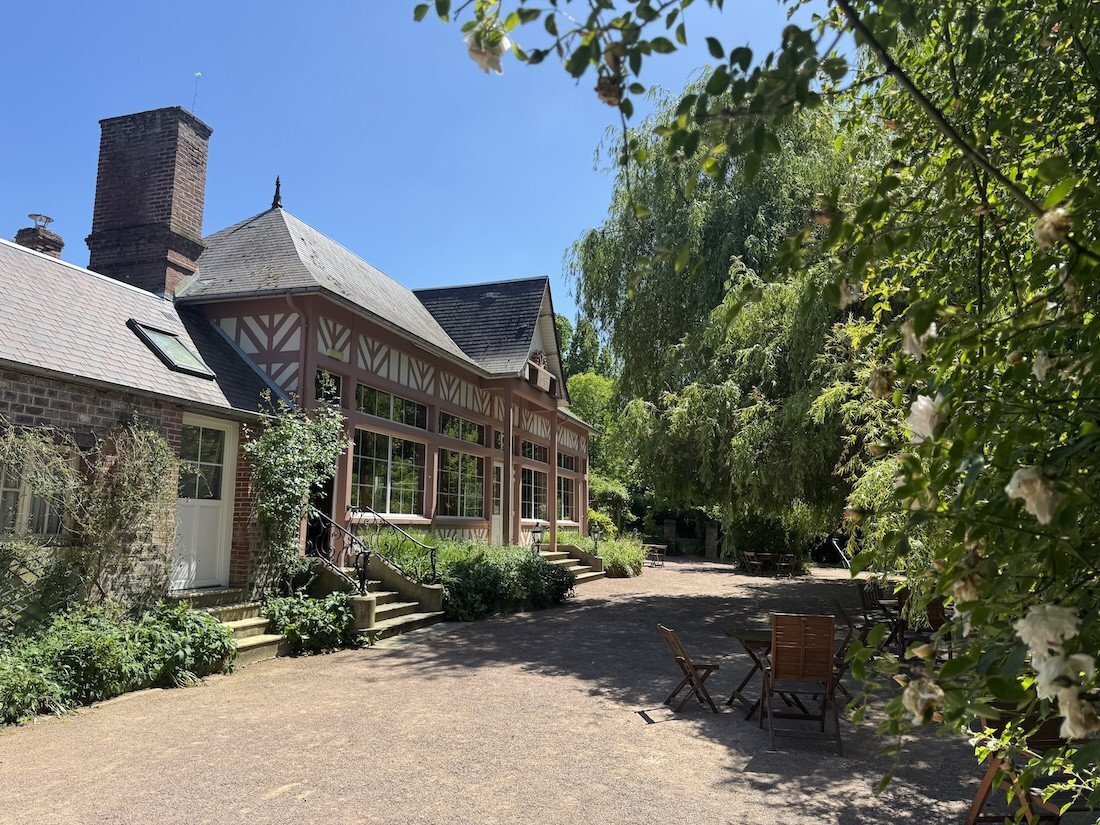 Estate in Conde-en-Normandie, Normandy, France 1 - 16286786