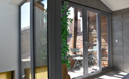 19 Th C Castle Outbuildings, Stabbles, Pool