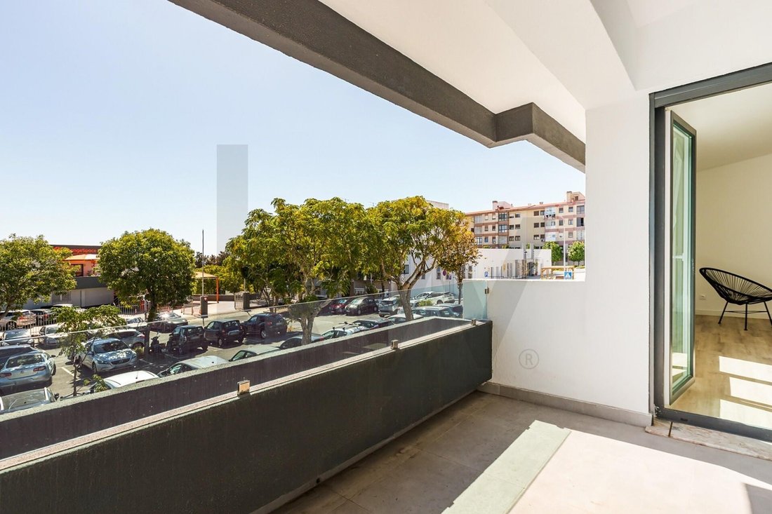 House in Alfragide, Lisbon, Portugal 2 - 16286143