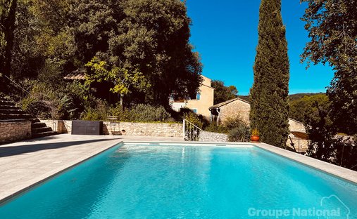 Land in Saint-Michel-d'Euzet, Occitania, France 1