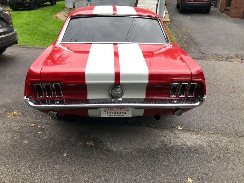 Coupe in Glendale, United States 3 - 16286191