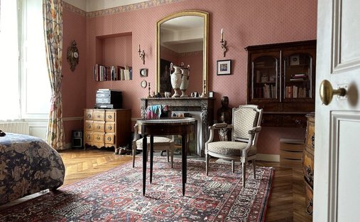 Castle for Sale in La Ferté-Bernard, Pays de la Loire, France