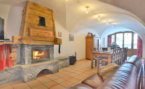 House in Champagny-en-Vanoise, Auvergne-Rhône-Alpes, France 1