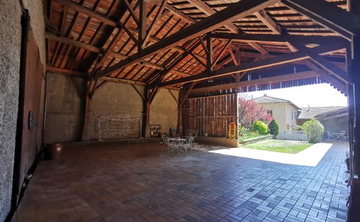 Castle for Sale in Bourg-en-Bresse, Auvergne-Rhône-Alpes, France
