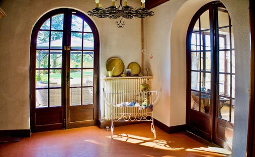 Castle for Sale in Bourg-en-Bresse, Auvergne-Rhône-Alpes, France