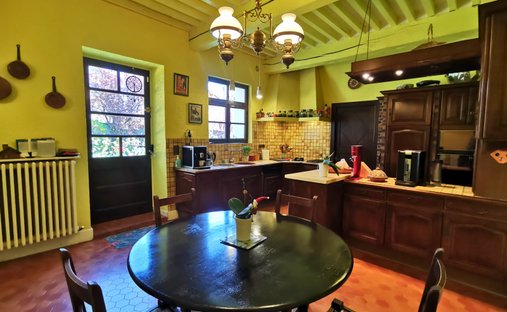 Castle for Sale in Bourg-en-Bresse, Auvergne-Rhône-Alpes, France