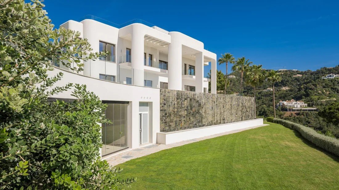 Villa in La Zagaleta, Benahavis, Andalusia 2 - 16078557