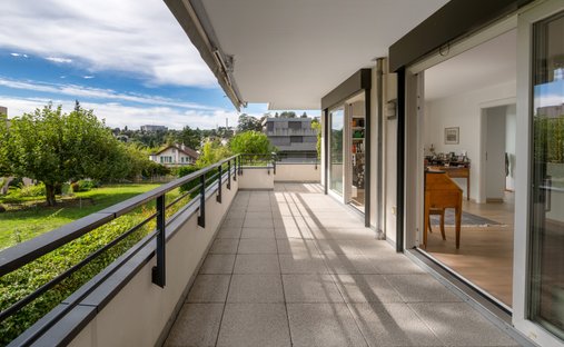 Apartment in Pully, Vaud, Switzerland 1