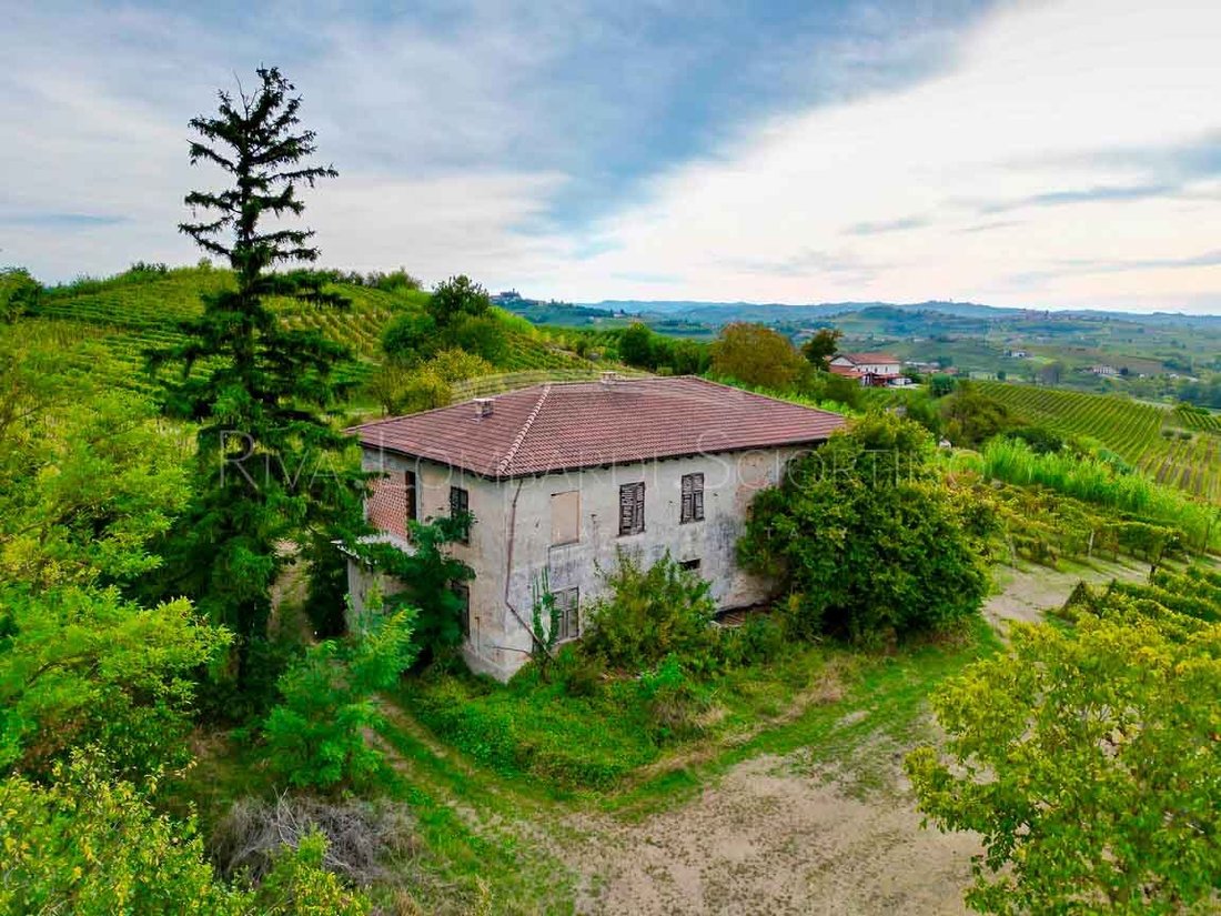 Country House in Nizza Monferrato, Piedmont, Italy 3 - 16289089