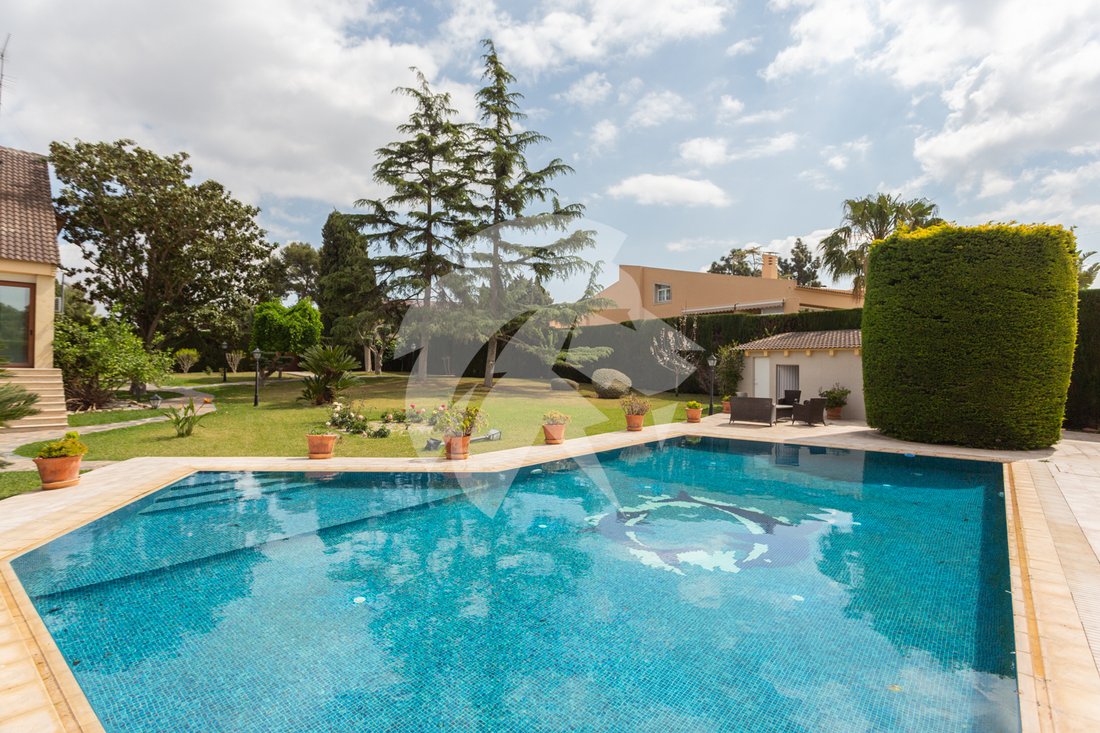 Chalet in Cruz de Gracia, Valencian Community, Spain 1 - 16288052