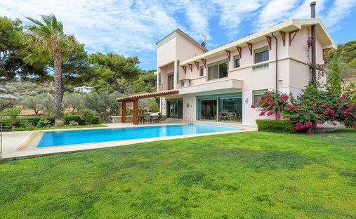 Casa a Kouvaras, Attica, Grecia 1