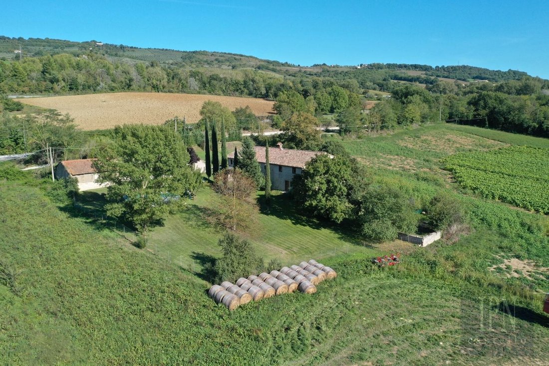 Villa in Umbertide, Umbria, Italy 3 - 16289020