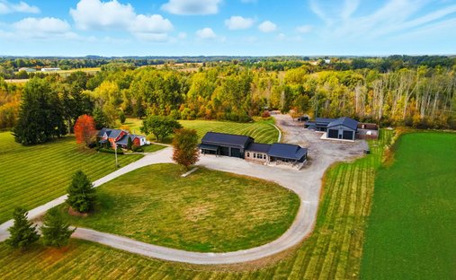 House in Hamilton, Ontario, Canada 1