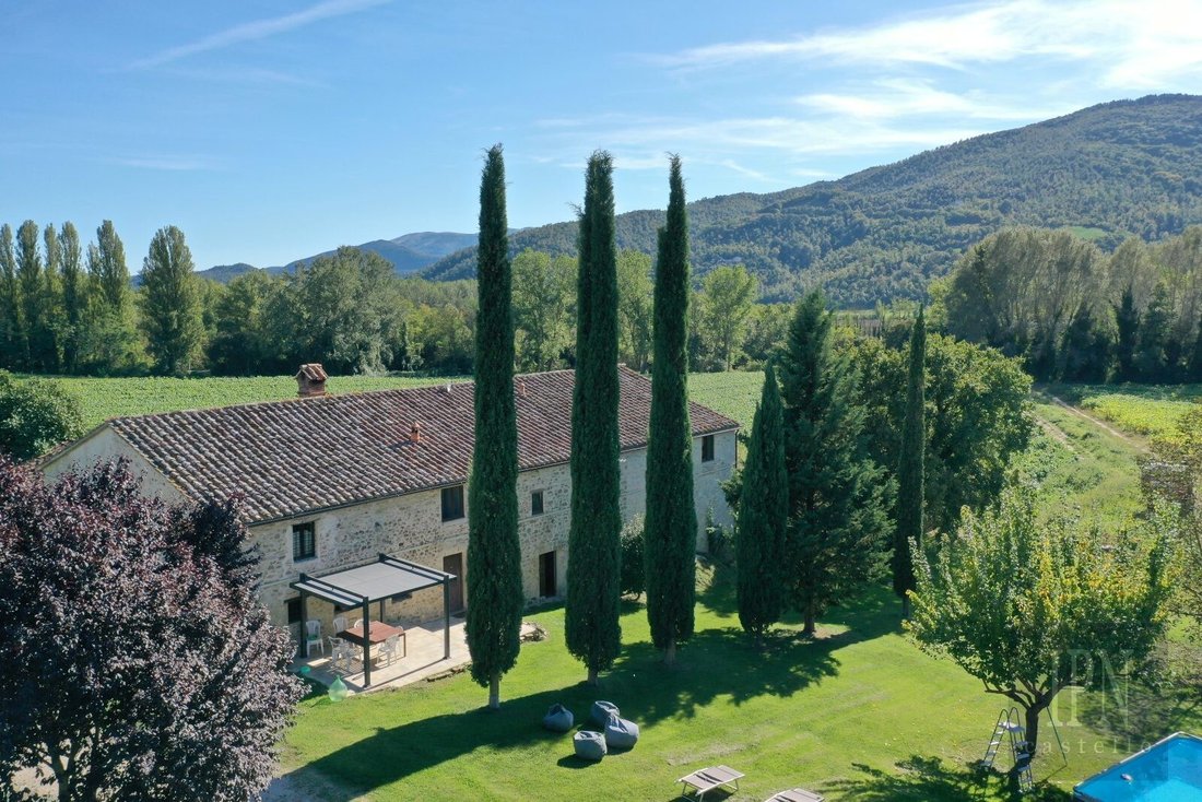 Villa in Umbertide, Umbria, Italy 1 - 16289020