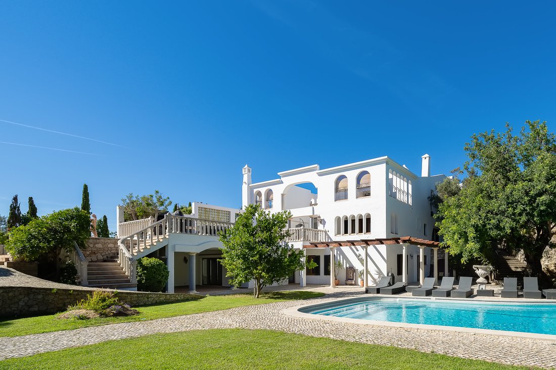 Villa in Carvoeiro, Algarve, Portugal 2 - 16288965