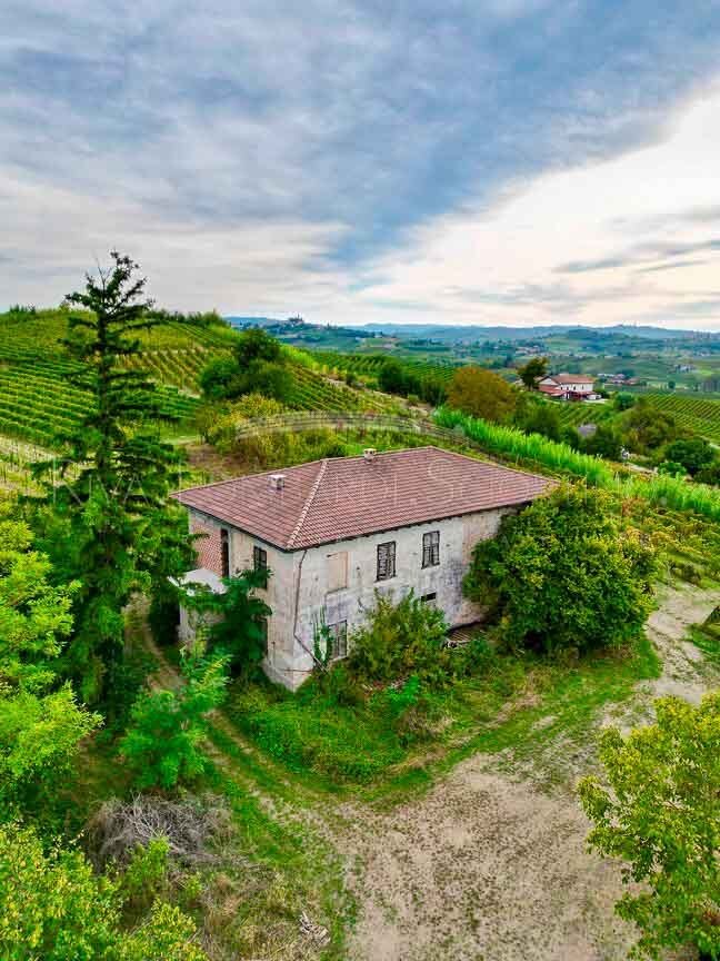 Country House in Nizza Monferrato, Piedmont, Italy 2 - 16289089