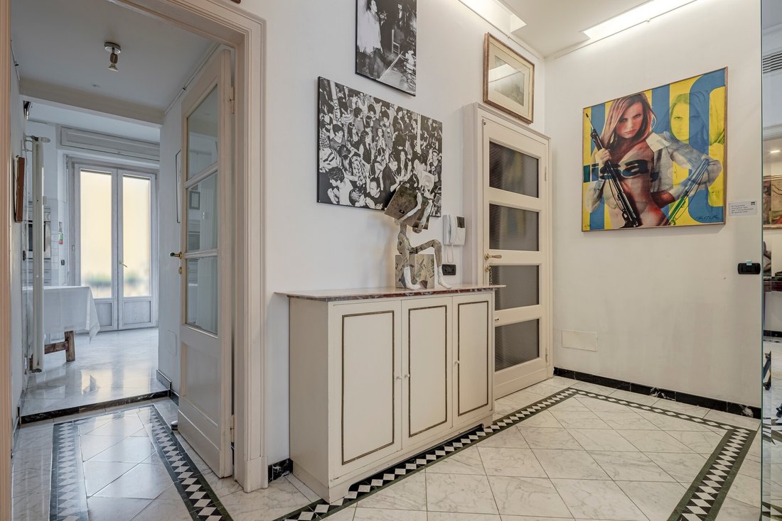 Apartment in Porta Venezia - Repubblica, Milan, Italy 3 - 16288010
