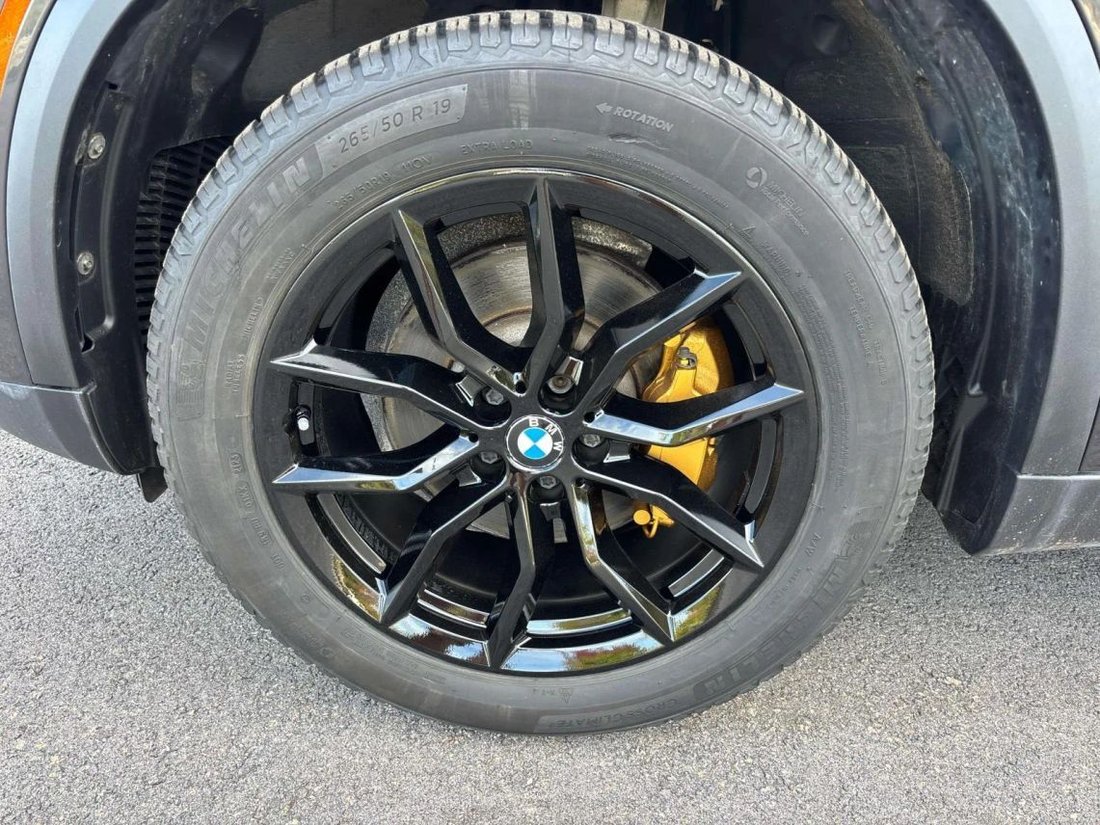 Suv in Canton, MA, United States 5 - 16226511