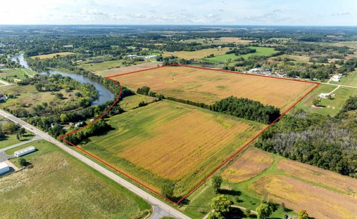 Land in Berlin, Wisconsin, United States 1