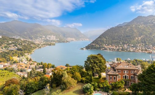 Apartment in Western Lake Center, Como, Lombardy 1