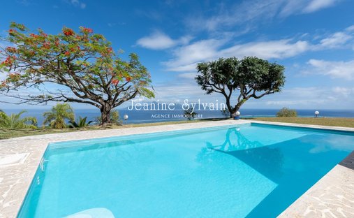 House in Puna'auia, Windward Islands, French Polynesia 1