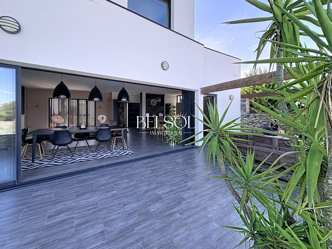Villa in Haut Vernet-Moyen Vernet, Perpignan, France 3 - 16288677