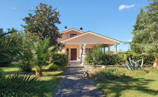 Villa en Cuccurano - Carrara - Monte Giove, Fano, Marcas 1
