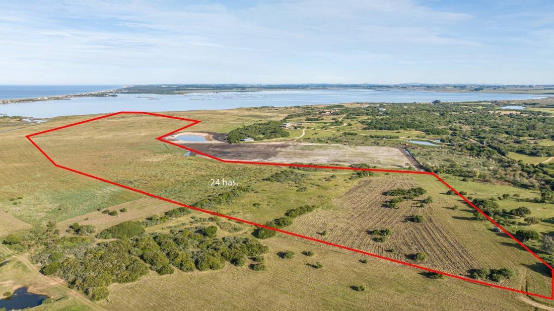 Land in Chacras de Medellin Sur Lac, Maldonado Department, Uruguay 3 - 16291817
