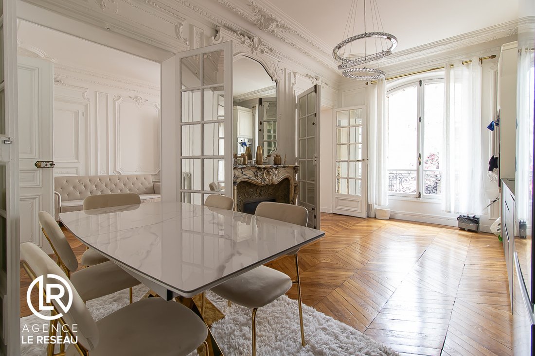 Apartment in Saint Philippe du Roule, Paris 8e Arrondissement, Paris 1 - 16289722