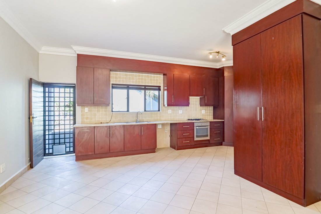 Country House in Silver Lakes Golf Estate, Gauteng, South Africa 5 - 16295462