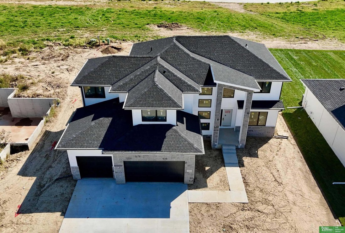 House in Bennington, Nebraska, United States 4 - 16203848