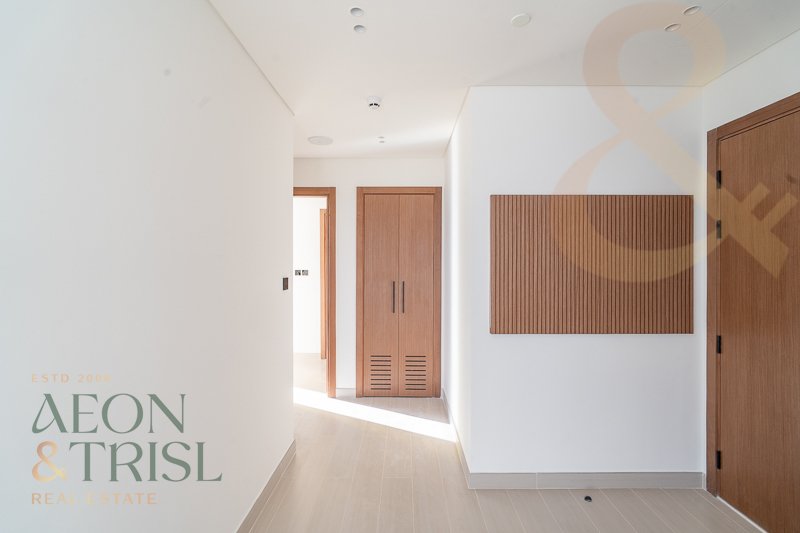 Apartment in Jabal Ali Industrial 2, Dubai, United Arab Emirates 2 - 16289873