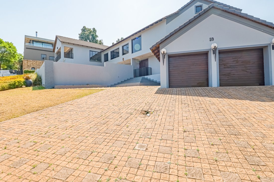 Country House in Silver Lakes Golf Estate, Gauteng, South Africa 2 - 16295462