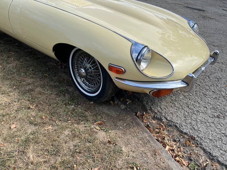 Cabriolet in Glendale, United States 3 - 16293728