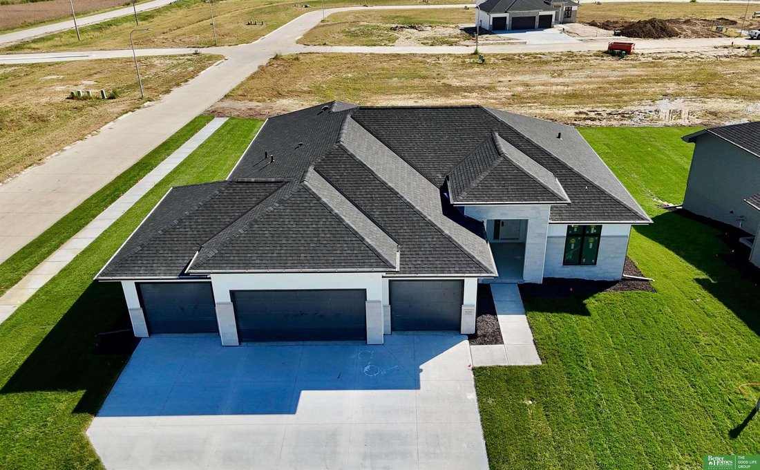 House in Gretna, Nebraska, United States 3 - 16202495