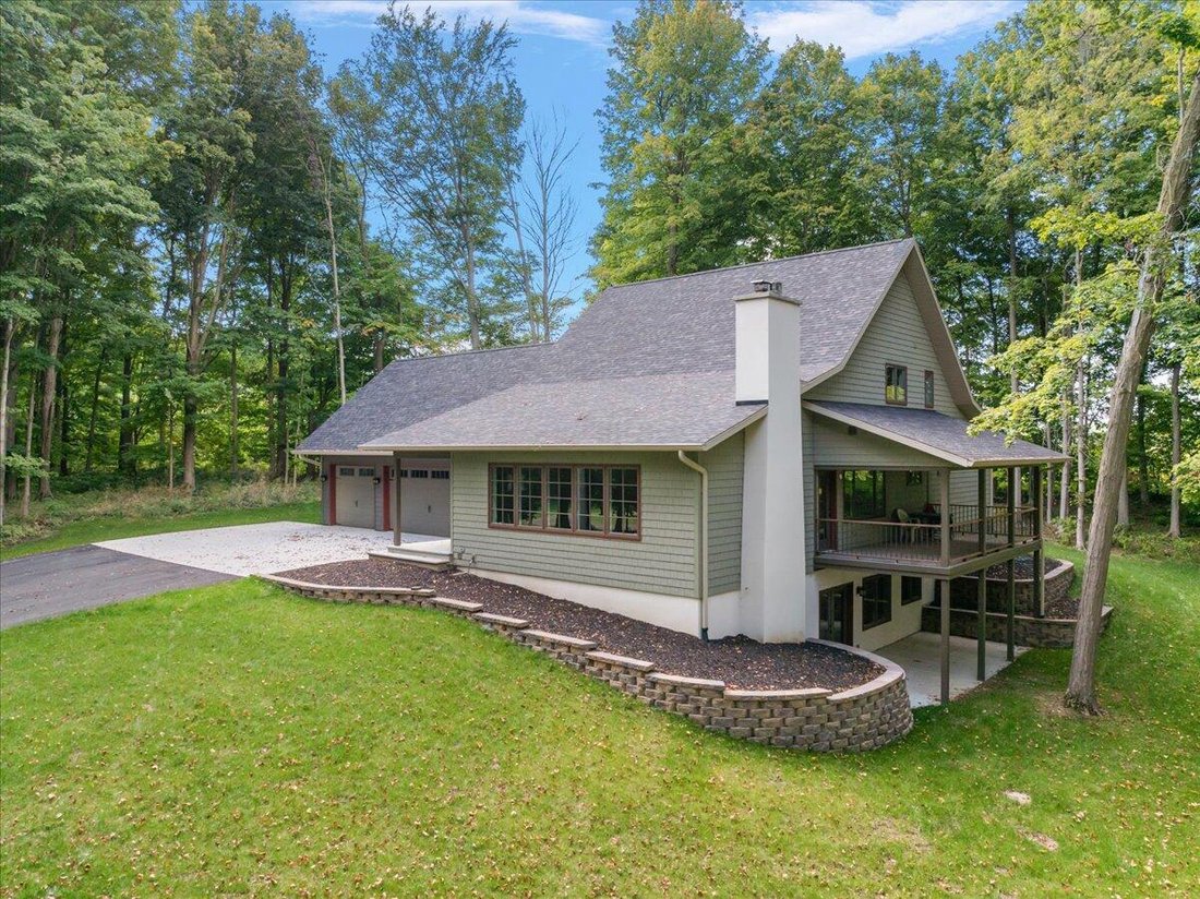 House in Berrien Center, Michigan, United States 4 - 16294426