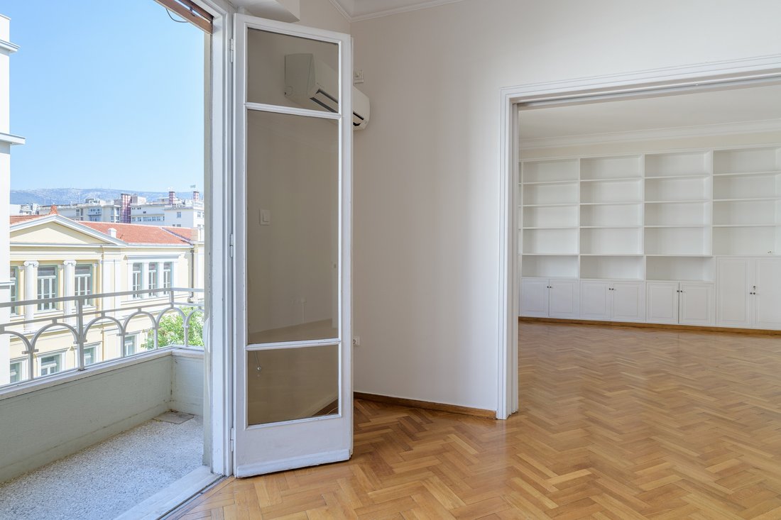 Apartment in Sunoikia Kolonakiou, 1st District of Athens, Athens 2 - 16289199