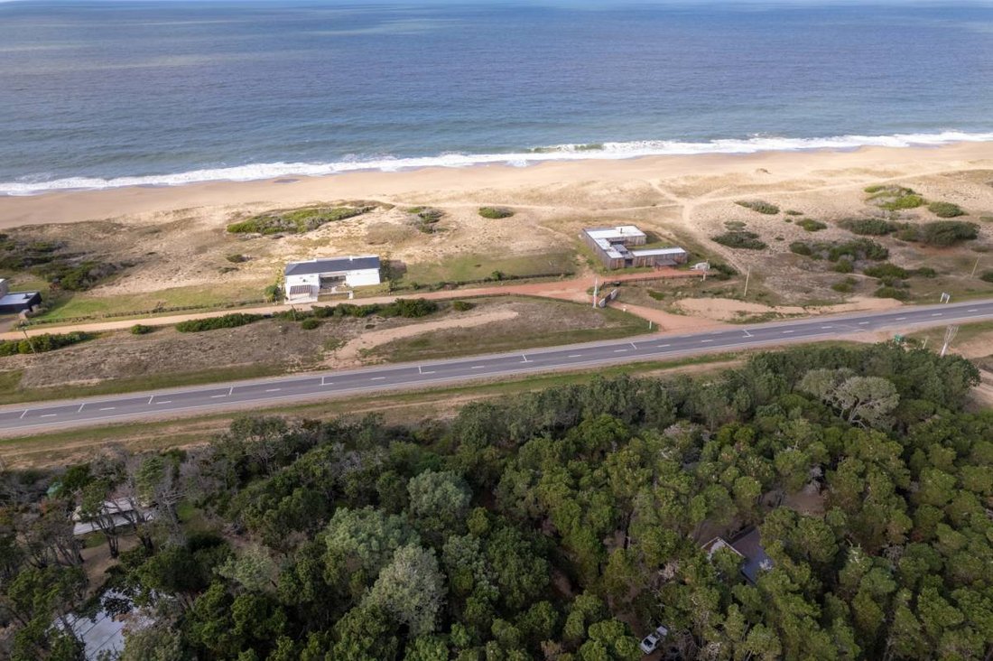 House in San Vicente, Maldonado Department, Uruguay 3 - 16291783